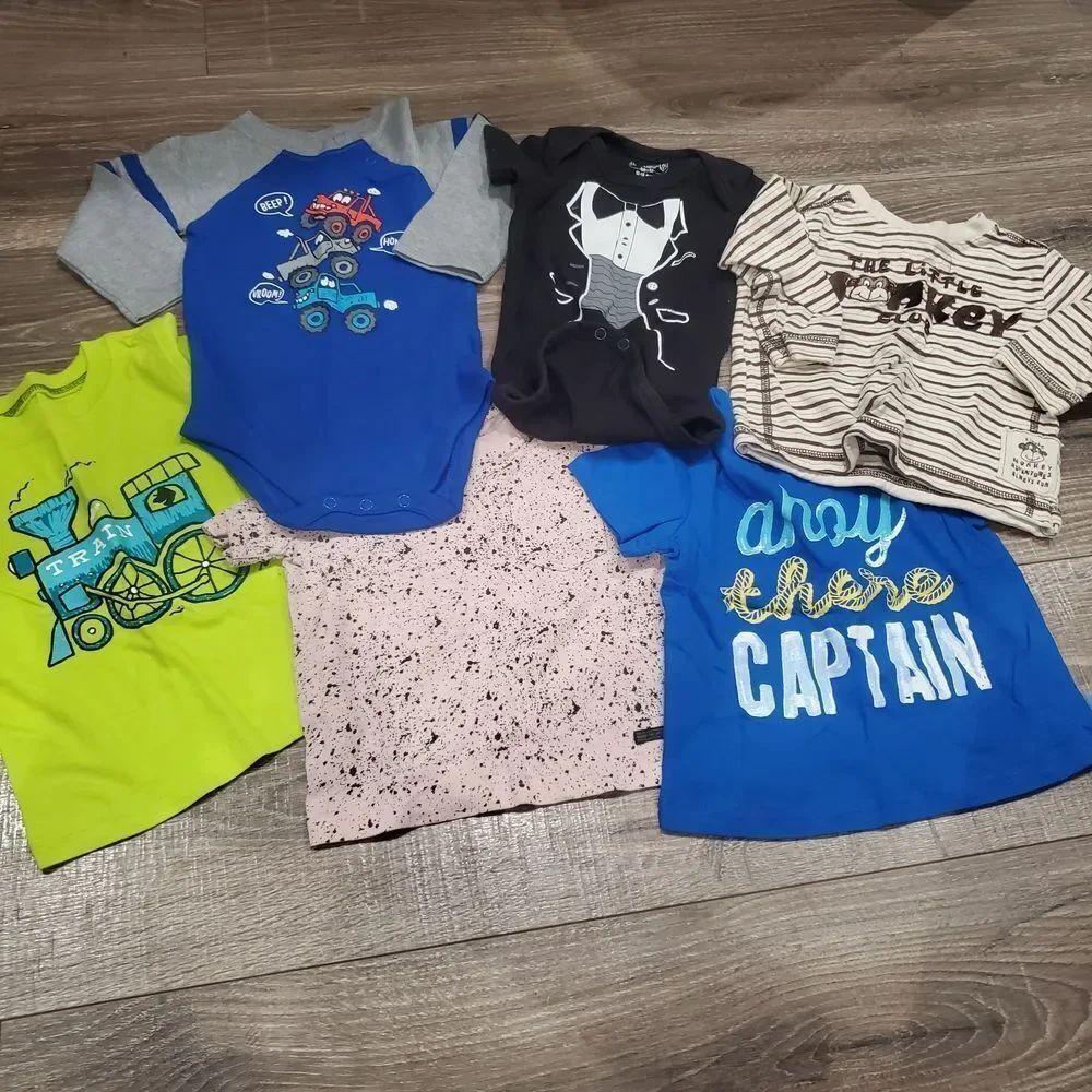 Baby Shirts Set Size 12 months 6 Pieces of Clothing